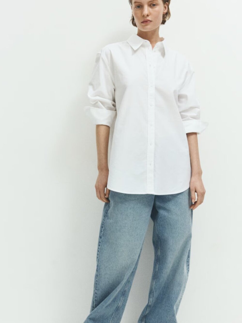 H&M women's white oxford button down shirt - Small